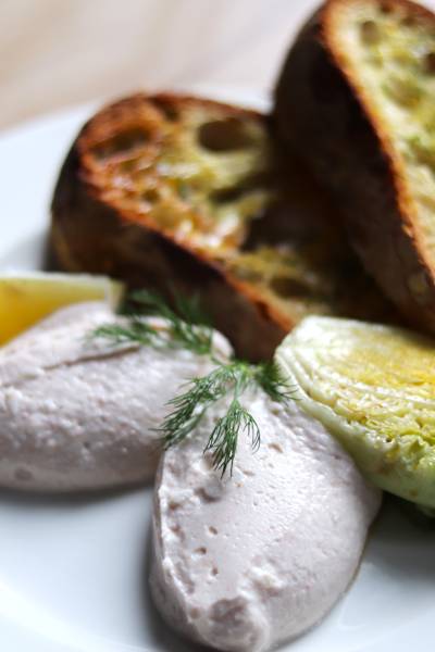 Organiser un séminaire avec repas et salle de travail dans un lieu convivial près de Lyon à Limonest
